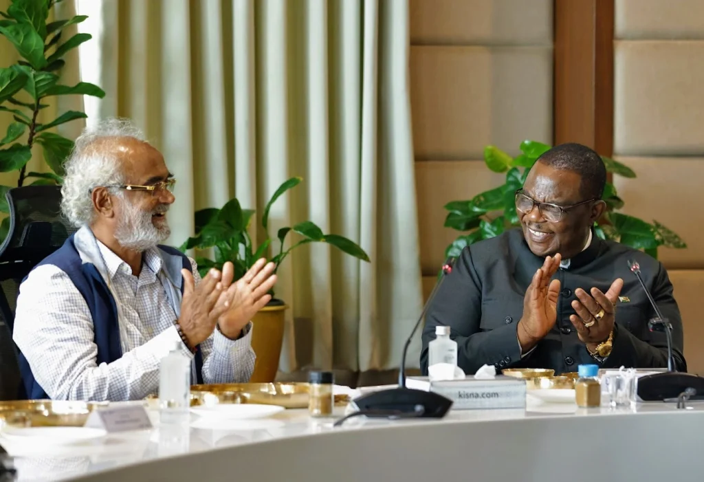 Vice President of Zimbabwe with Savji Dholakia